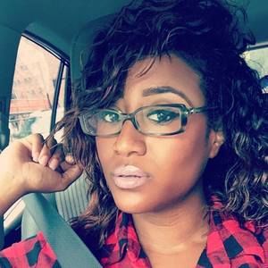 Meet your Posher, Theressa